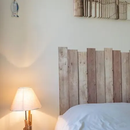 Le Bois Berranger Nyaraló Saint-Urbain